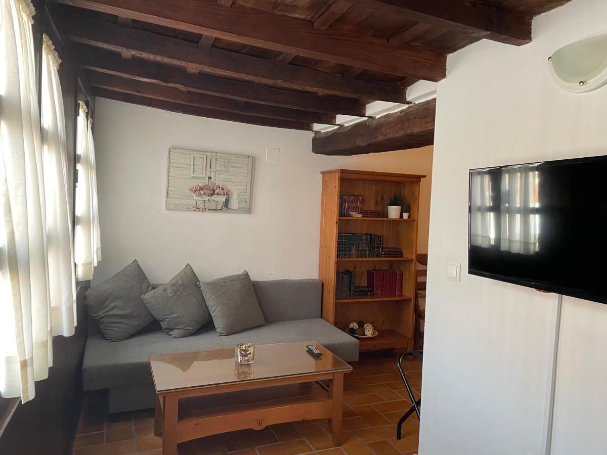 Apartamento Plaza De La Corredera Apartment Cordoba Luaran gambar